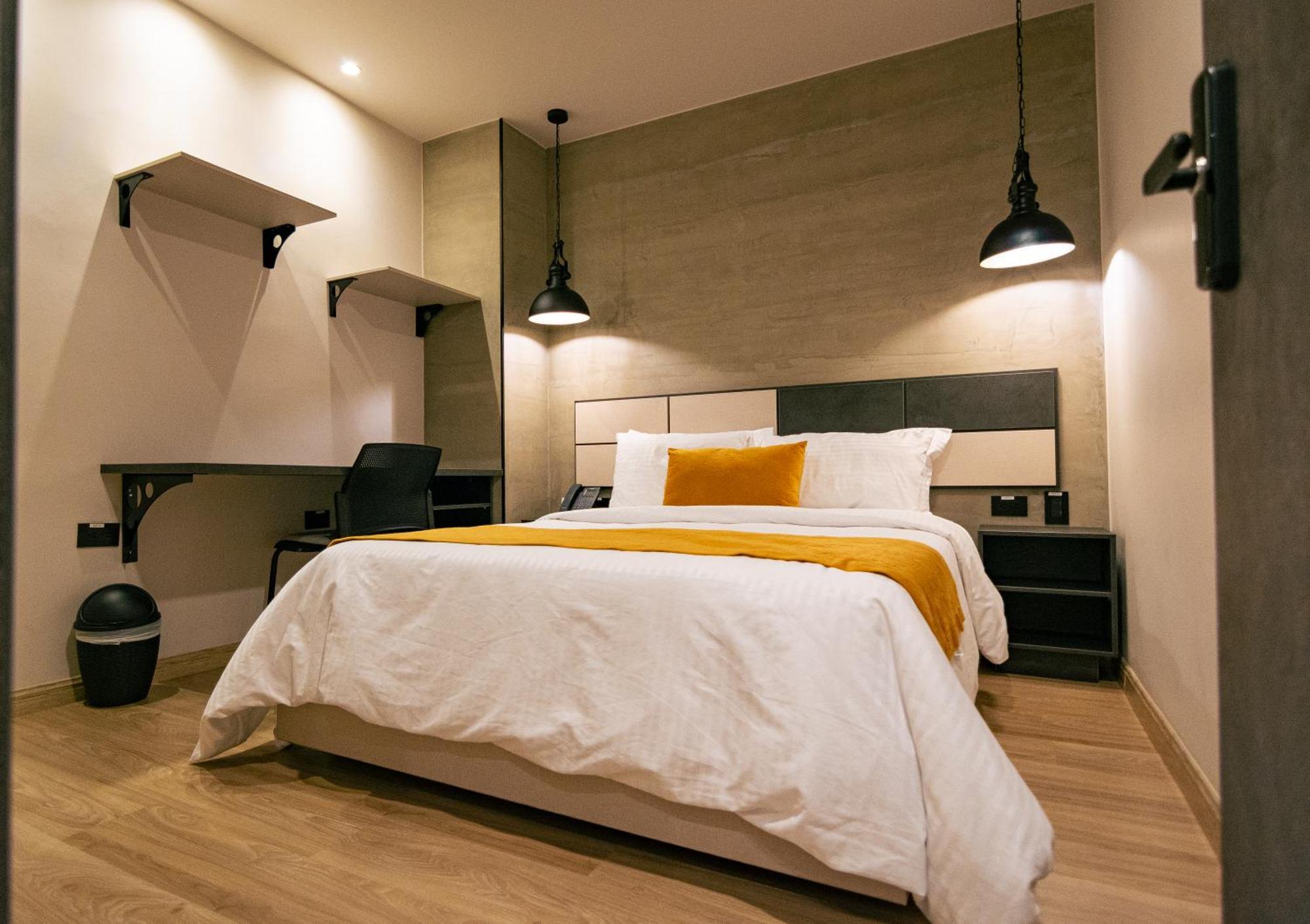 פריירה Balmoral Plaza Hotel מראה חיצוני תמונה