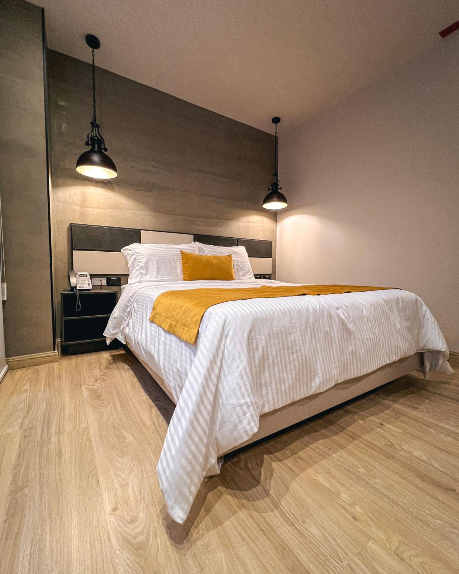 פריירה Balmoral Plaza Hotel מראה חיצוני תמונה