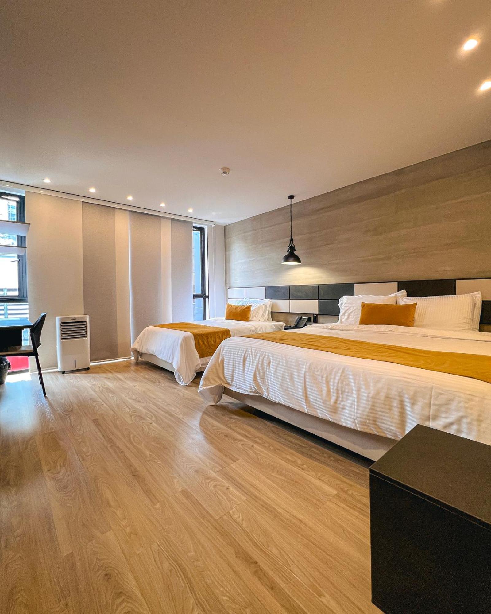 פריירה Balmoral Plaza Hotel מראה חיצוני תמונה